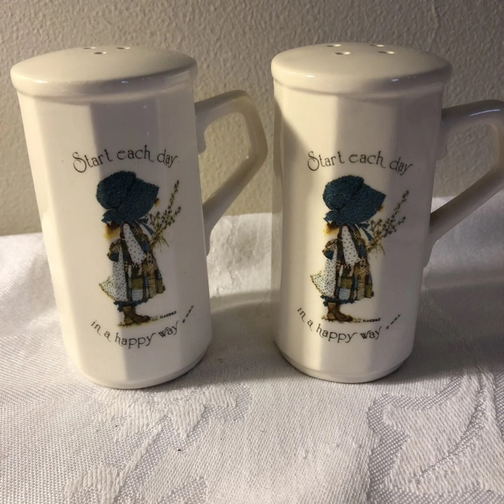 Vintage Holly Hobbie Start Each Day In A Happy Way, Salt & Pepper Shakers